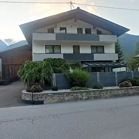 Groassehof Haus Gstrein 2